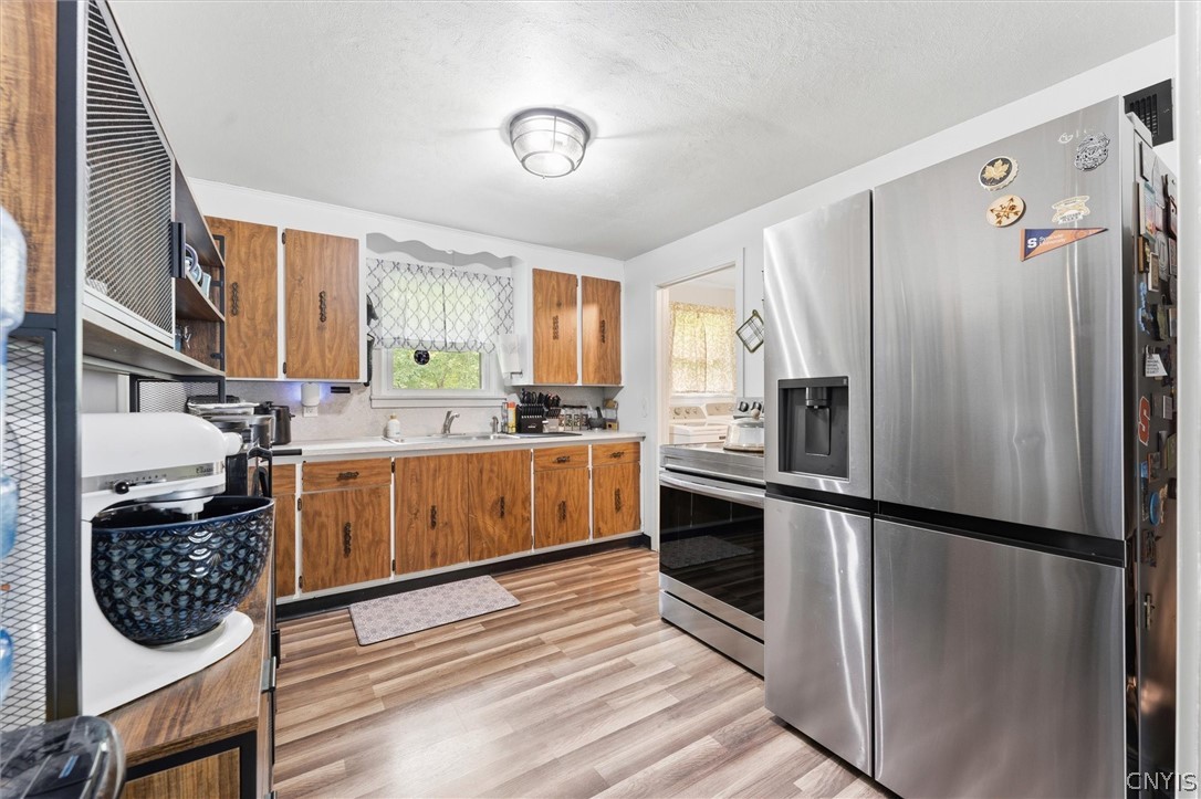 6449 Lakeshore Road Cicero, NY 13039 - Photo 6 of 24