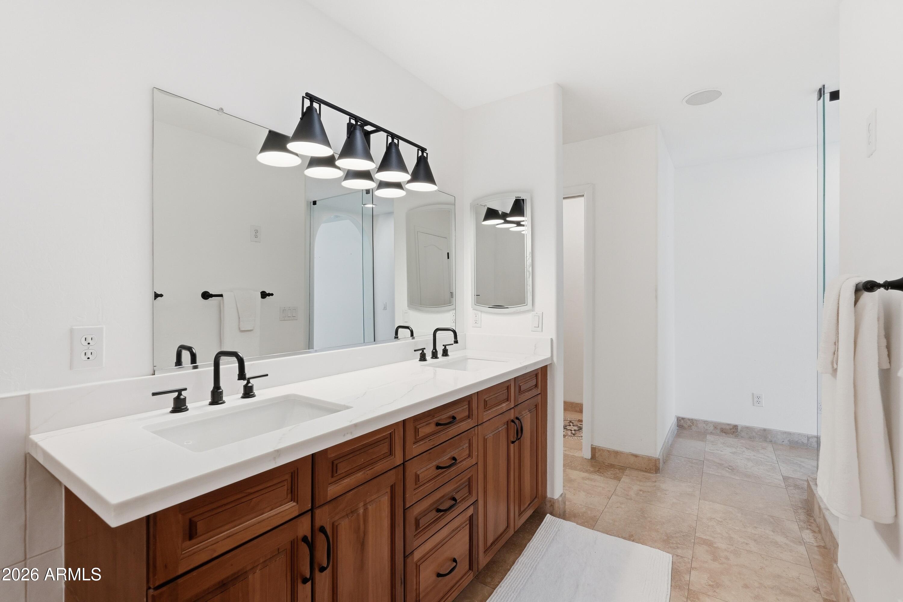 6302 East Cochise Road Paradise Valley, AZ 85253 - Photo 23 of 65