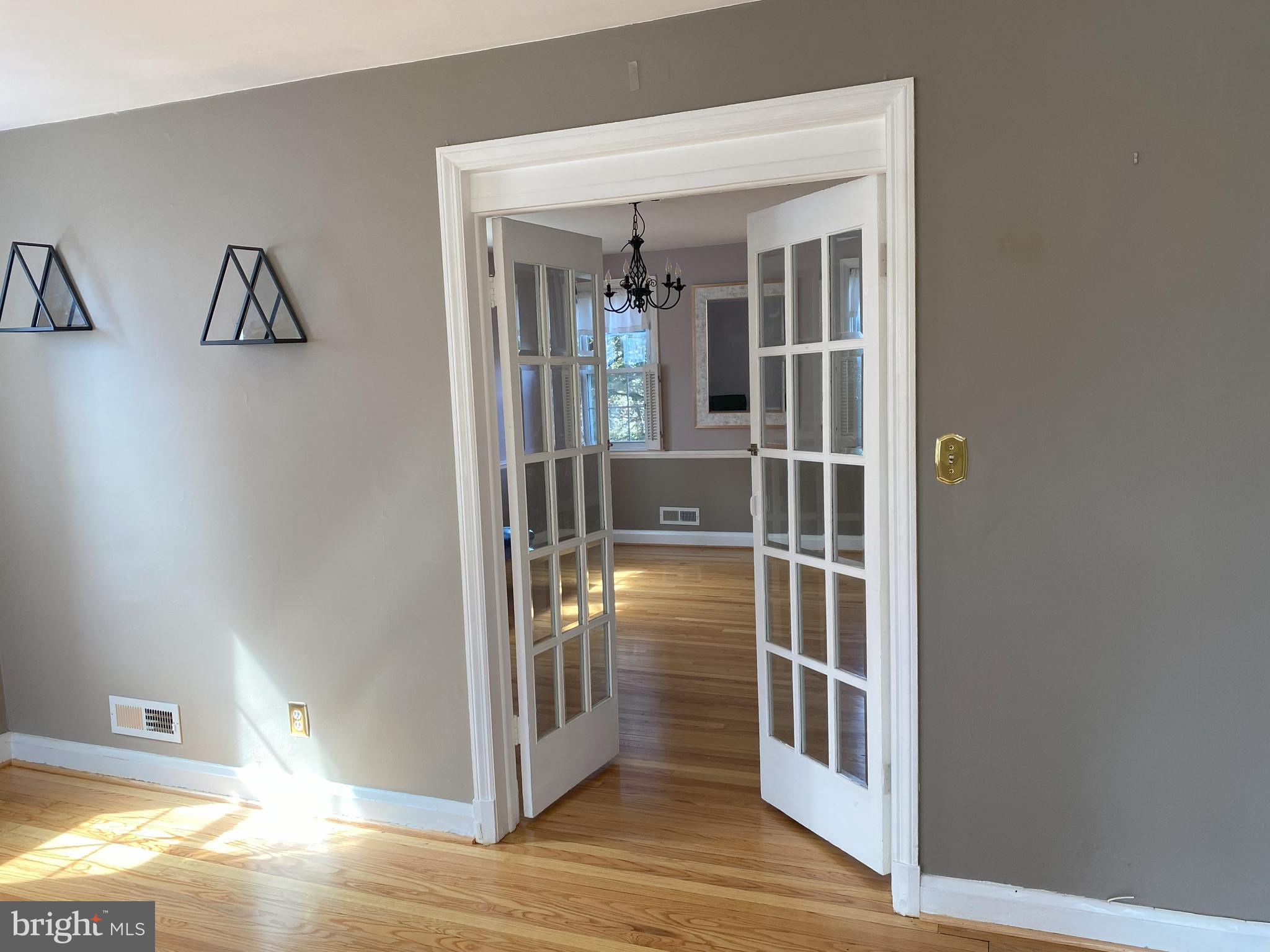 320 Lambeth Road Catonsville, MD 21228 - Photo 11 of 54 Dining Room w/French Doors