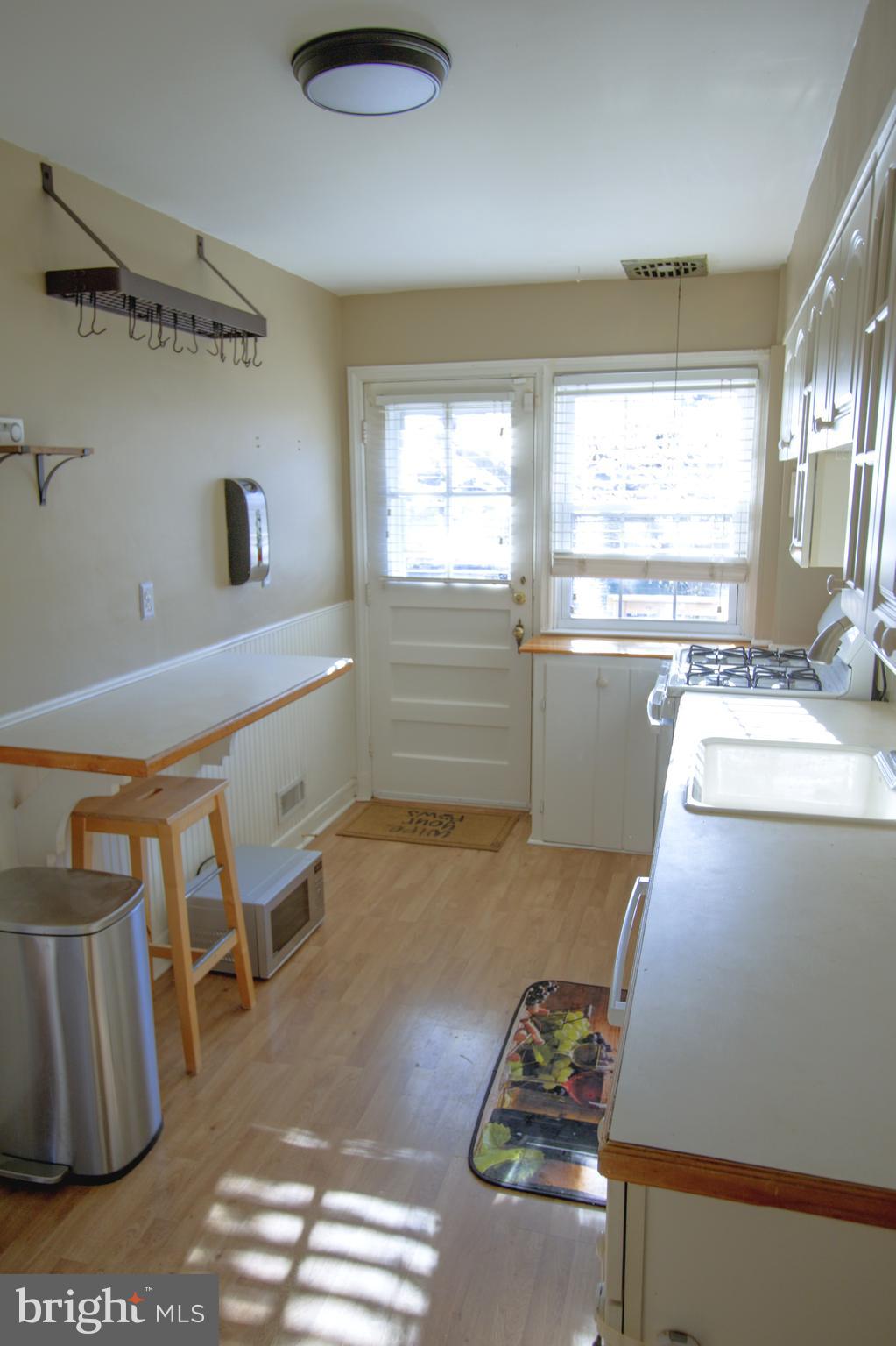 320 Lambeth Road Catonsville, MD 21228 - Photo 18 of 54
