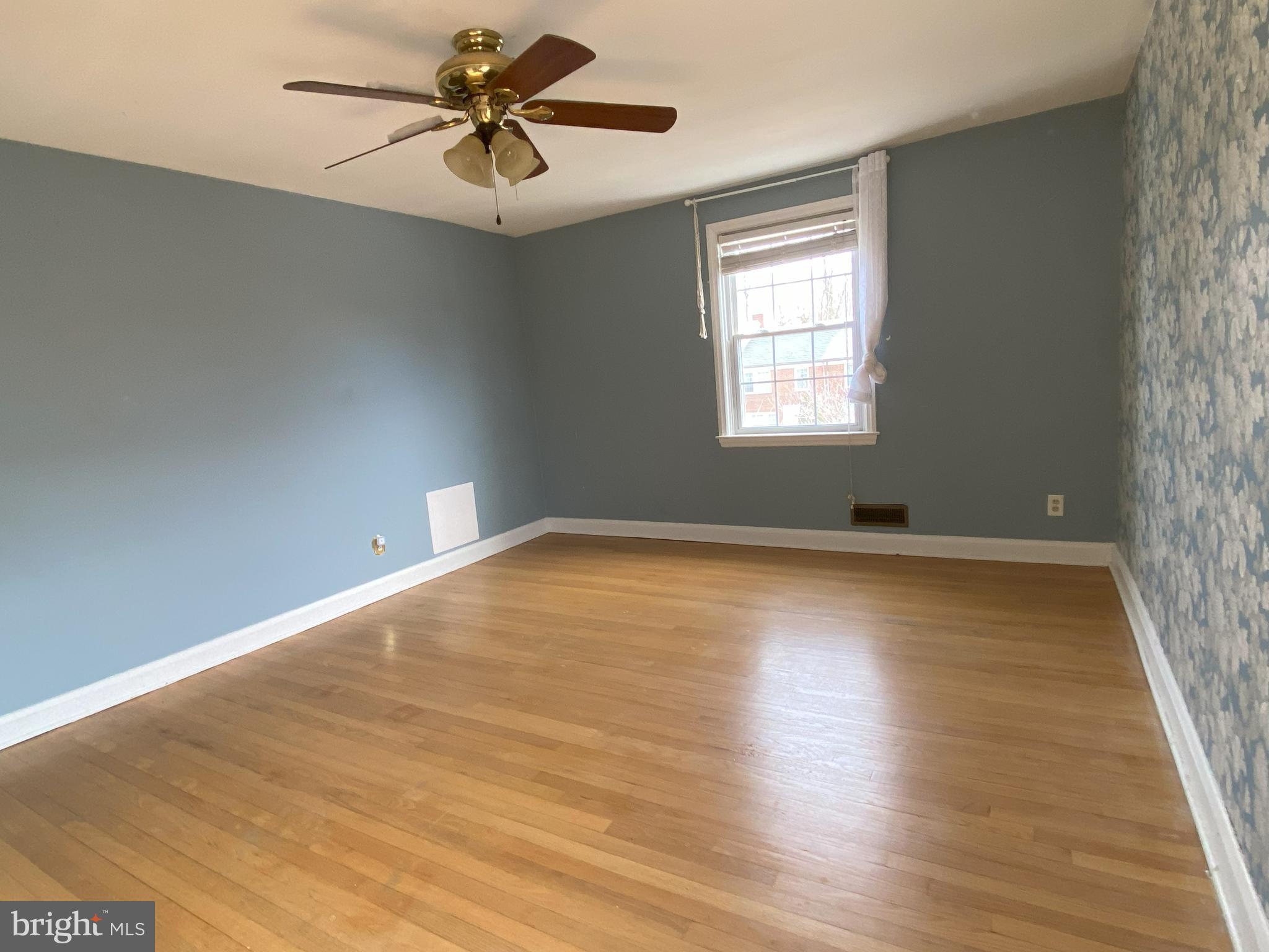 320 Lambeth Road Catonsville, MD 21228 - Photo 36 of 54 Primary Bedroom