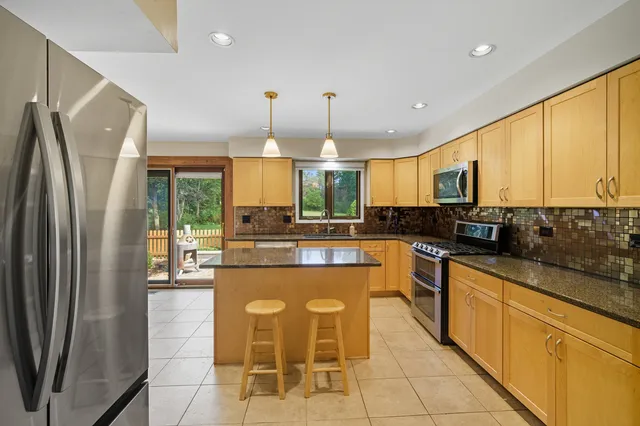 $599,500 | 26587 North Cherrywood Lane, Wauconda, IL 60084