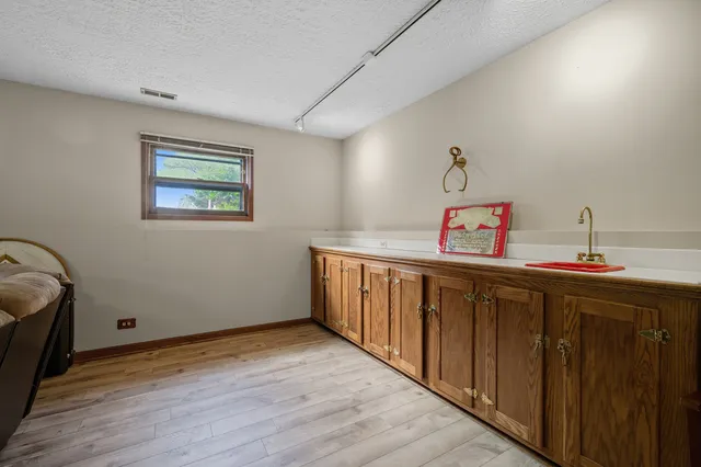 $599,500 | 26587 North Cherrywood Lane, Wauconda, IL 60084