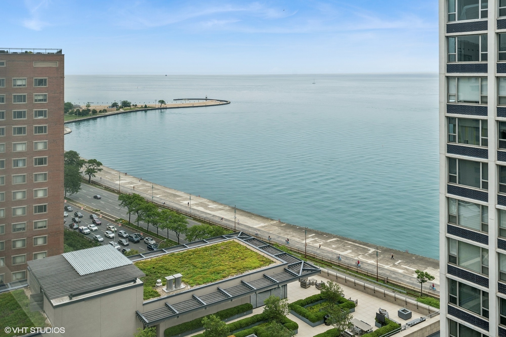 1313 North Ritchie Court, Unit 2106 Chicago, IL 60610 - Photo 3 of 12 a view of roof with sitting area