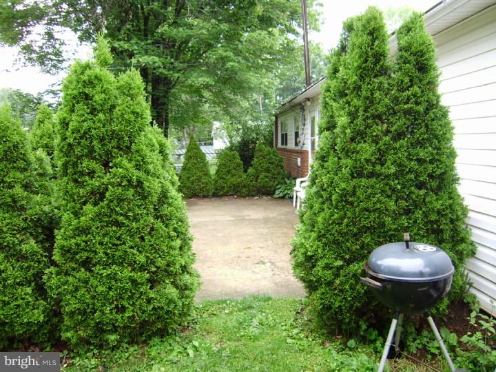 210 Oaktree Road Norristown, PA 19401 - Photo 23 of 24 Gallery Image 23