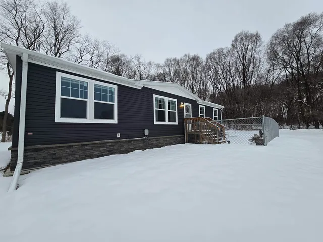 $279,900 | 626 Semrow Road, Coloma, WI 54930