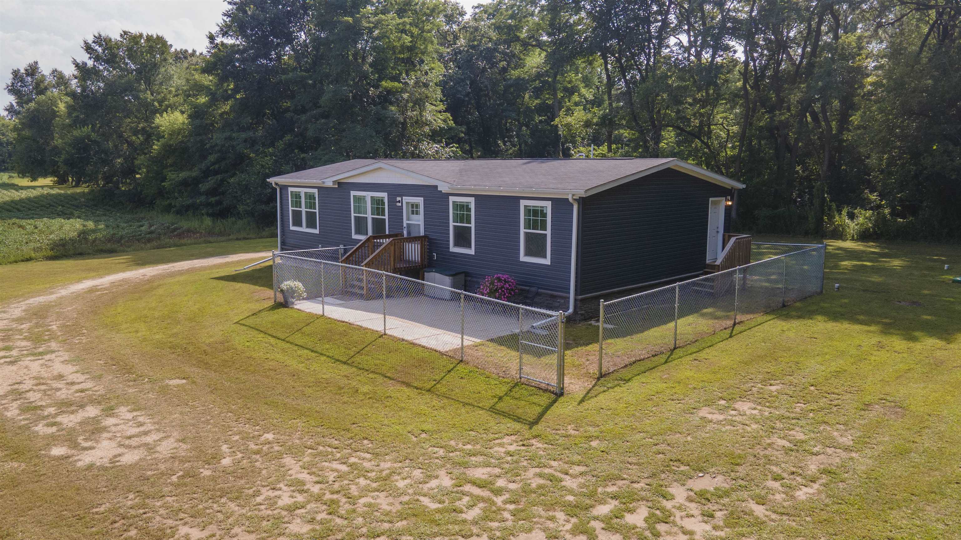 626 Semrow Road Coloma, WI 54930 - Photo 7 of 31