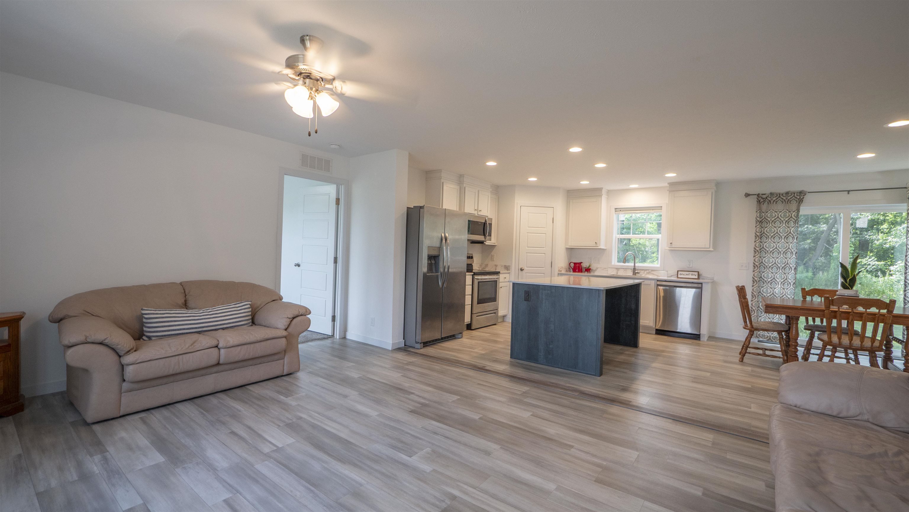 626 Semrow Road Coloma, WI 54930 - Photo 8 of 31