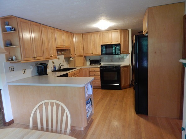 12 Fox Hill Road Ashland, MA 01721 - Photo 7 of 30