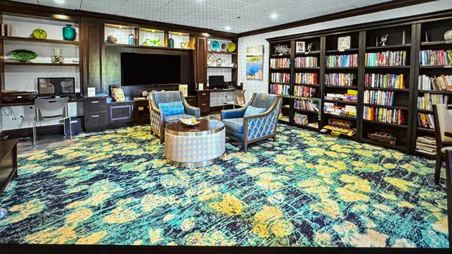 $2,500 | 5267 Europa Drive, Unit N, Boynton Beach, FL 33437