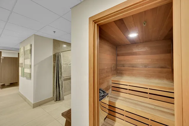 $2,500 | 5267 Europa Drive, Unit N, Boynton Beach, FL 33437