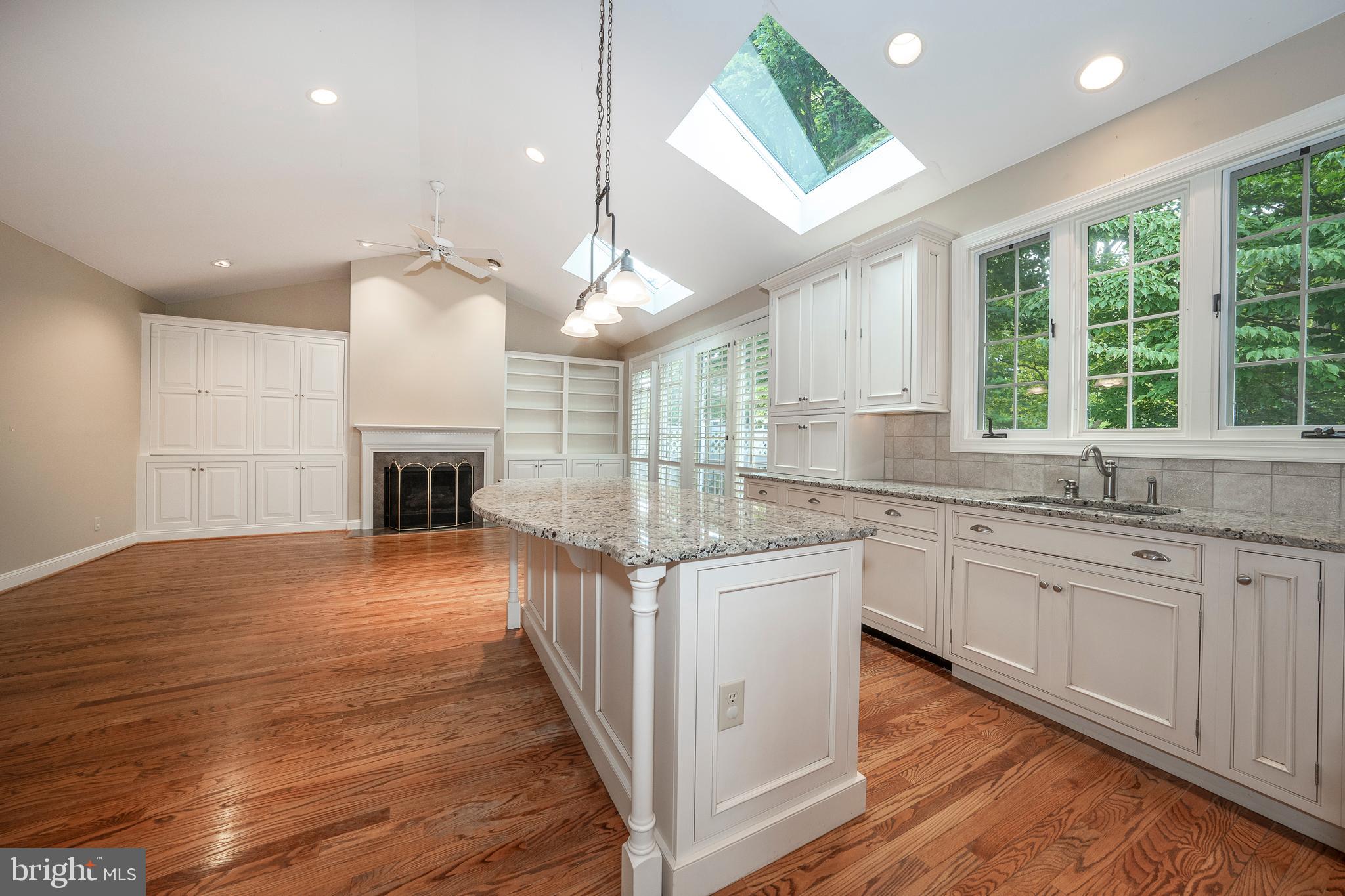 175 Little Turtle Way, Unit 75 Berwyn, PA 19312 - Photo 14 of 47 Kitchen & Great Room