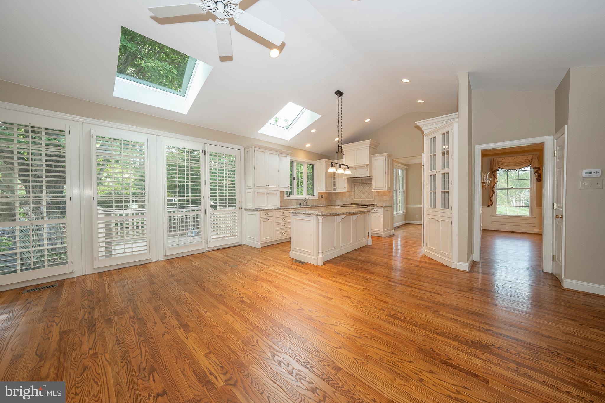 175 Little Turtle Way, Unit 75 Berwyn, PA 19312 - Photo 15 of 47 Kitchen & Great Room
