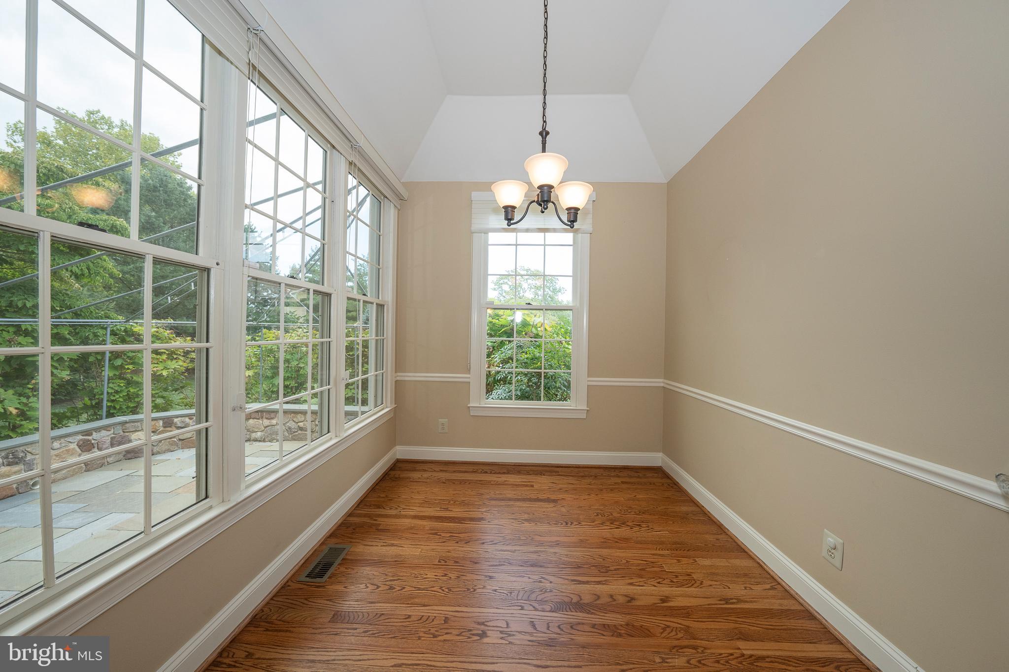 175 Little Turtle Way, Unit 75 Berwyn, PA 19312 - Photo 17 of 47 Breakfast Room