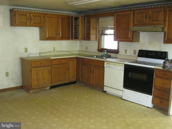 2034 Hopewell Road Port Deposit, MD 21904 - Photo 3 of 9 Kitchen