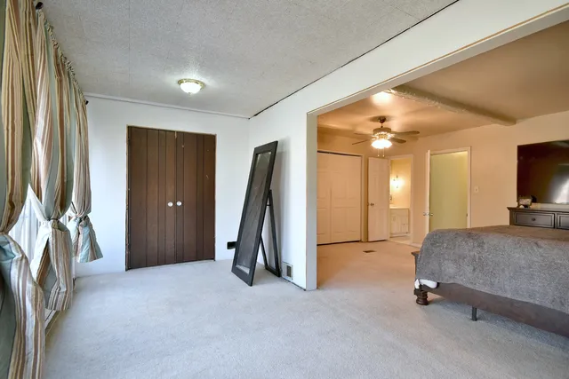 $260,000 | 9831 Karlov Avenue, Oak Lawn, IL 60453