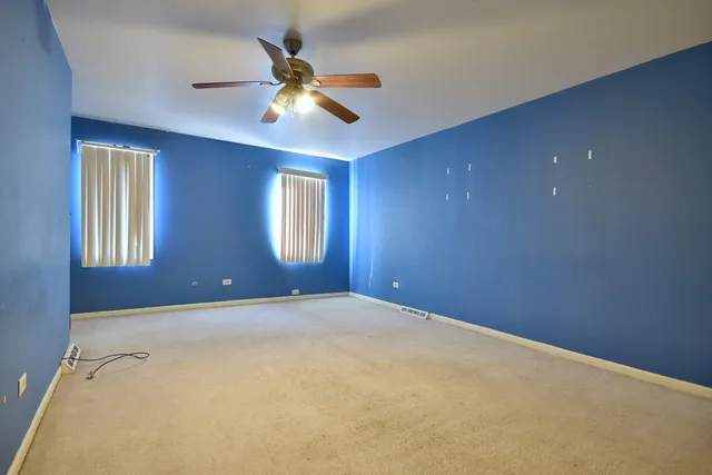 $260,000 | 9831 Karlov Avenue, Oak Lawn, IL 60453