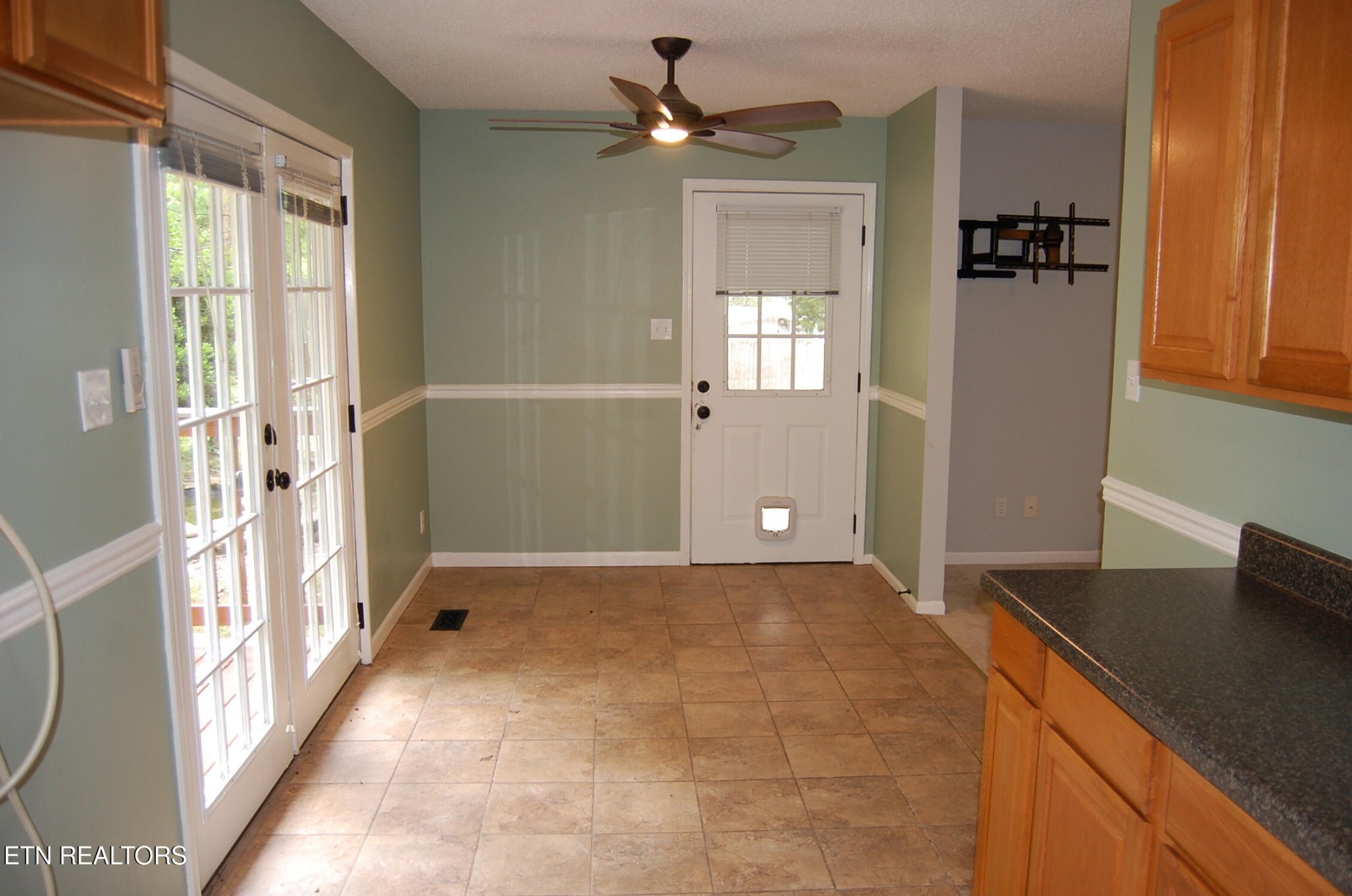 763 Blockhouse Valley Road Clinton, TN 37716 - Photo 9 of 17 Gallery Image 9