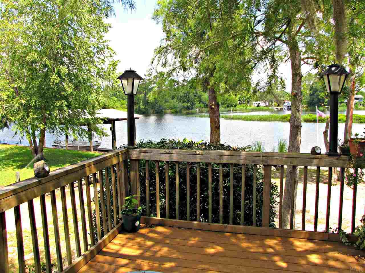 7624 River Road Milton, FL 32583 - Photo 5 of 43 Gallery Image 5