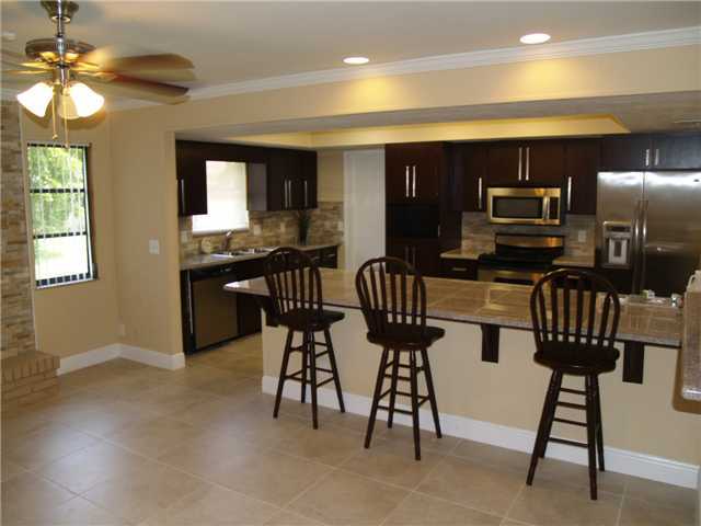 5720 Mango Road West Palm Beach, FL 33413 - Photo 2 of 10 Additional Photo