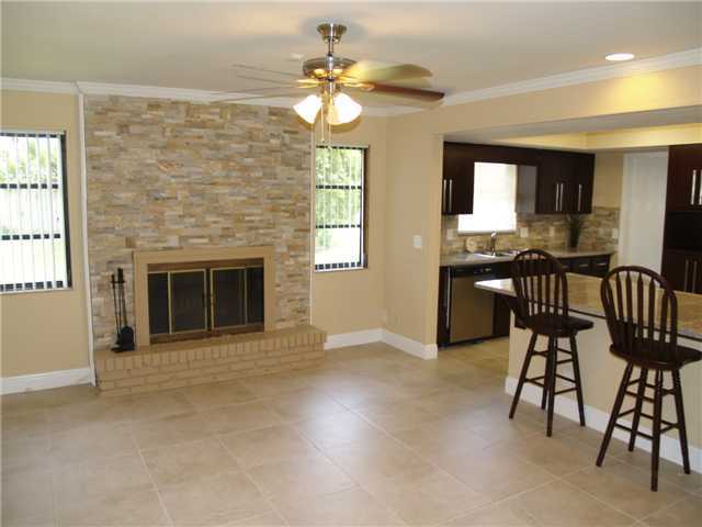 5720 Mango Road West Palm Beach, FL 33413 - Photo 3 of 10 Additional Photo