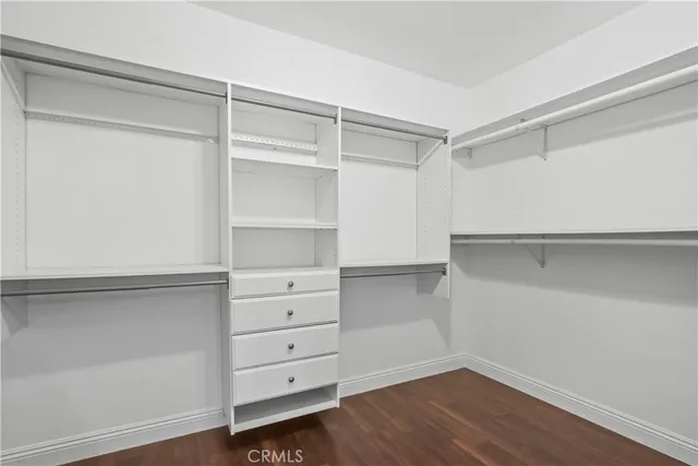 $6,600 | 24210 Bessemer Street, Woodland Hills, CA 91367