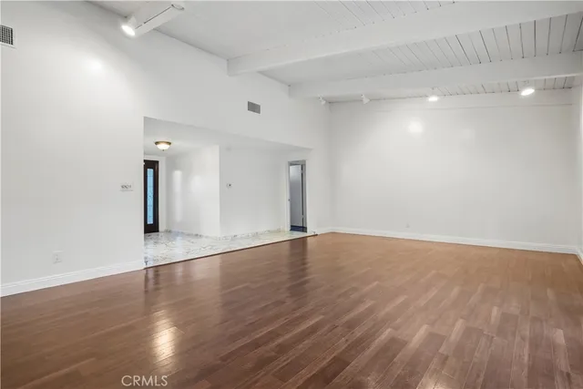 $6,600 | 24210 Bessemer Street, Woodland Hills, CA 91367