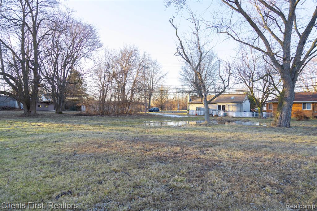 26535 Ecorse Road Taylor, MI 48180 - Photo 4 of 20