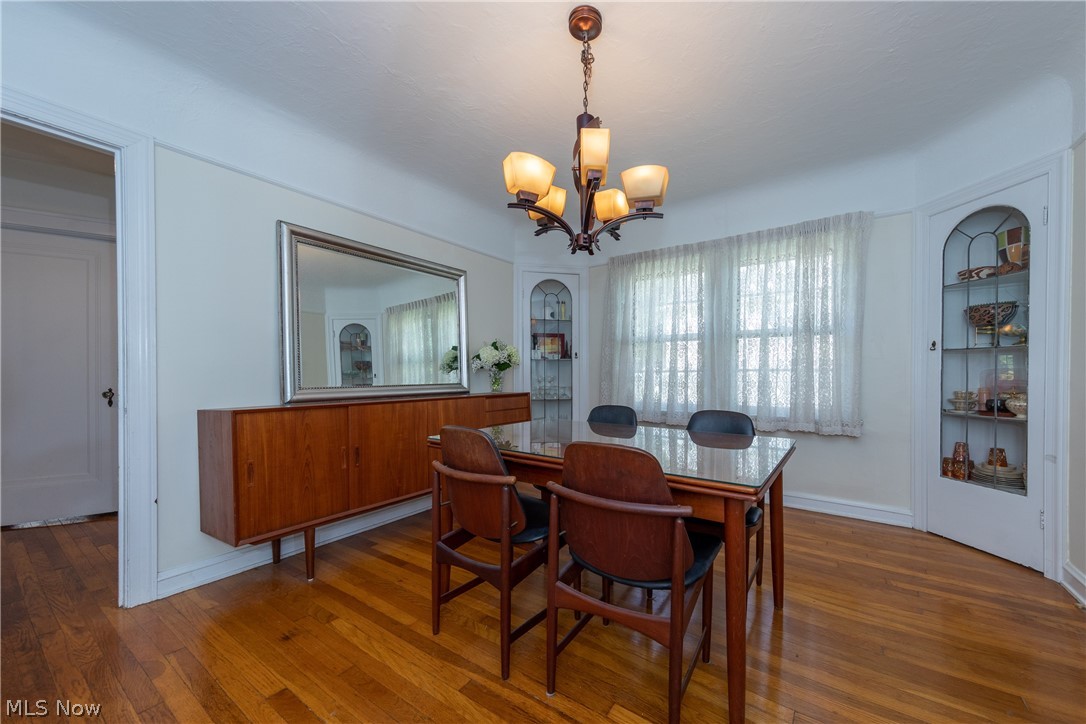 3658 Daleford Road Cleveland, OH 44120 - Photo 5 of 28