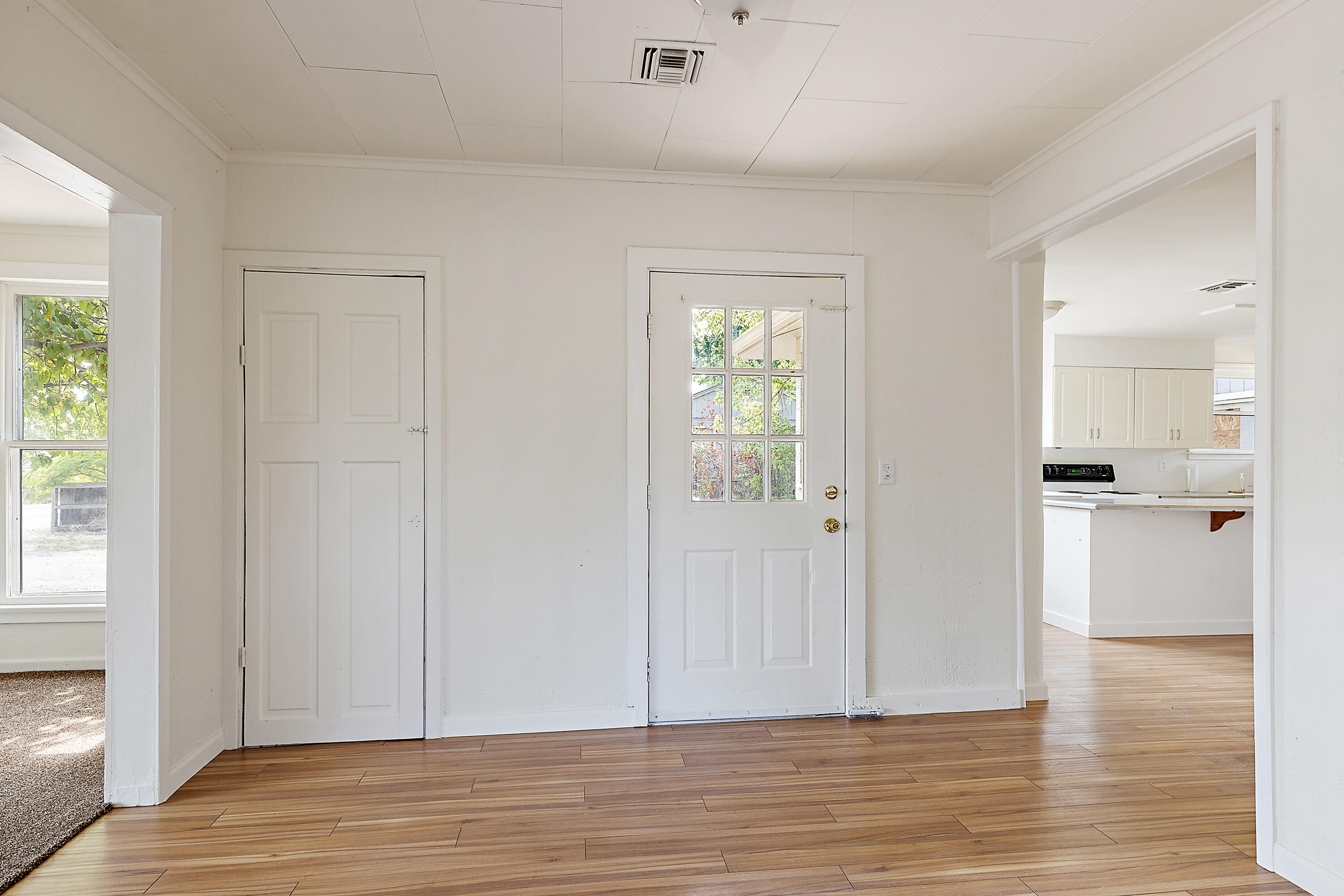 108 South Front Street Talent, OR 97540 - Photo 16 of 45 25_SF_25