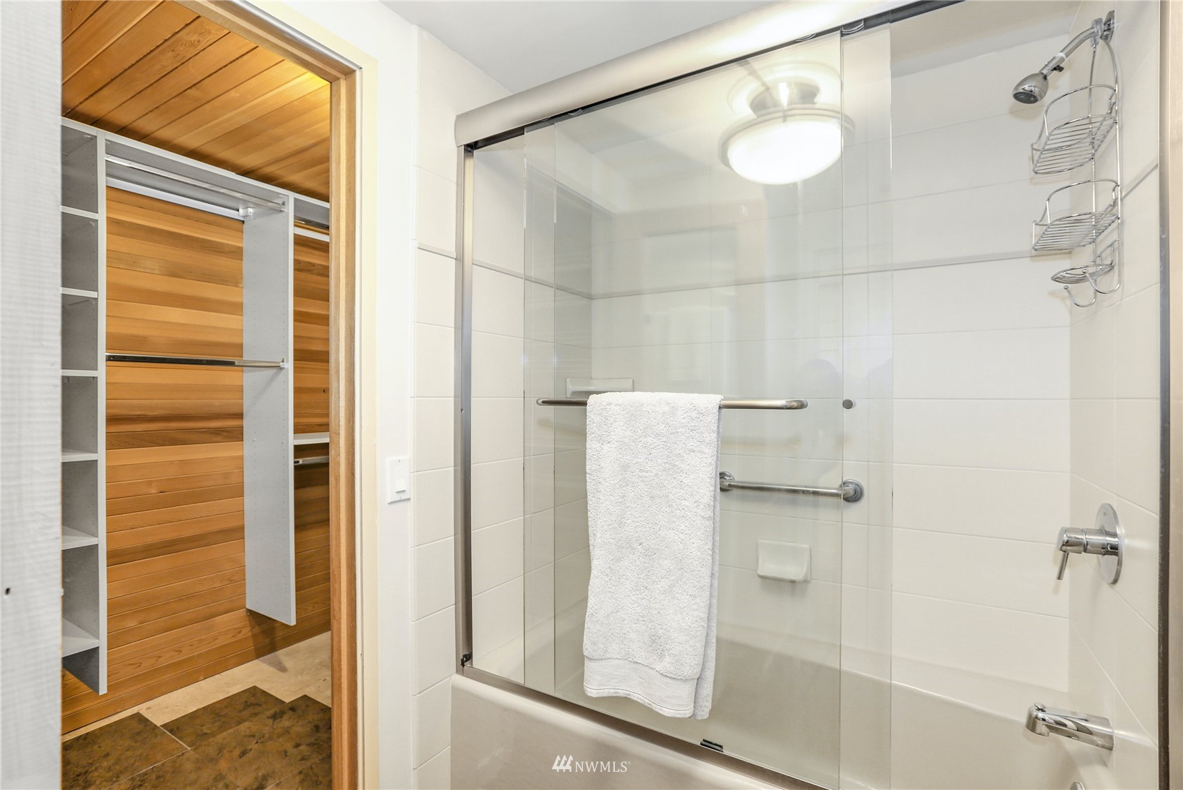 1301 Spring Street, Unit 18H Seattle, WA 98104 - Photo 23 of 38