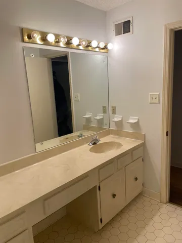 $2,399 | 2184 Wilderness Cove, Germantown, TN 38139