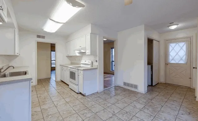 $2,399 | 2184 Wilderness Cove, Germantown, TN 38139