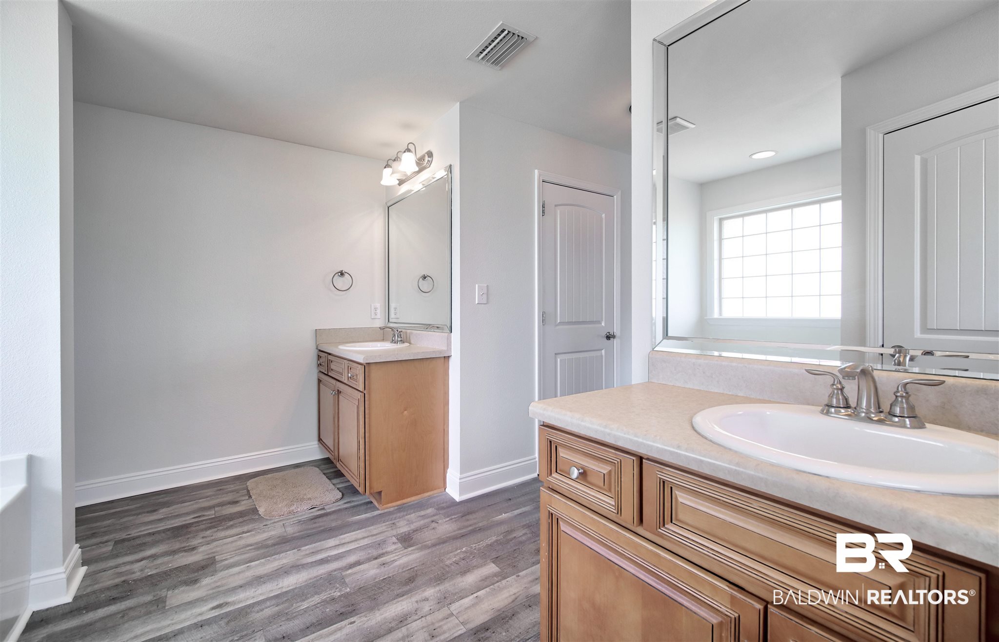 573 Vestige Mews Foley, AL 36535 - Photo 22 of 29 Master Bath