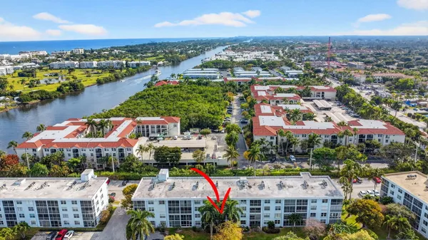 $2,300 | 2016 South Federal Highway, Unit 206, Boynton Beach, FL 33435