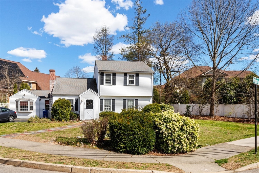 234 Wiswall Road Newton, MA 02459 - Photo 1 of 34