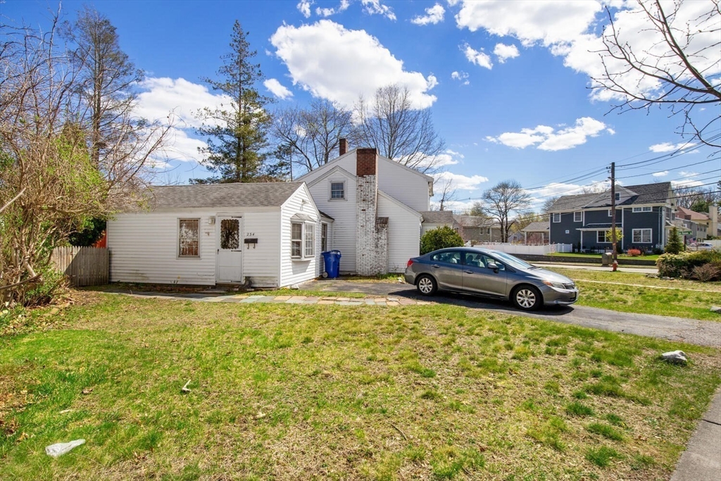 234 Wiswall Road Newton, MA 02459 - Photo 4 of 34