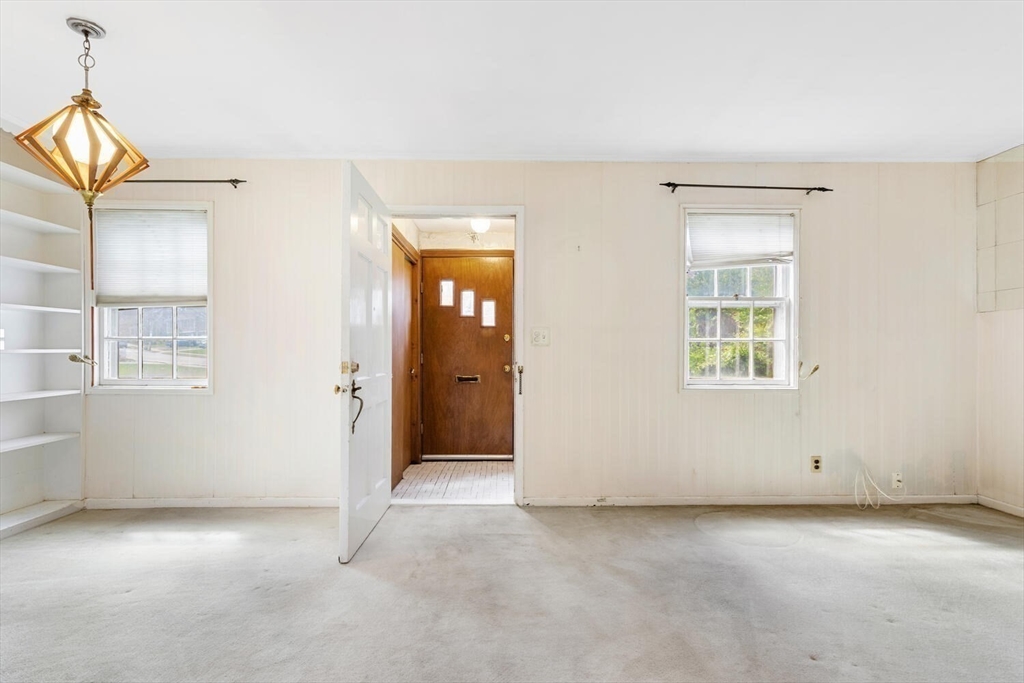 234 Wiswall Road Newton, MA 02459 - Photo 5 of 34