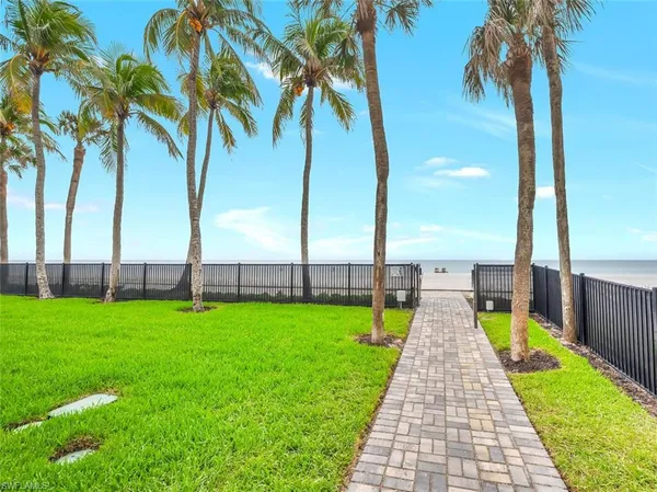 $11,000 | 4001 Gulf Shore Boulevard North, Unit 602, Naples, FL 34103