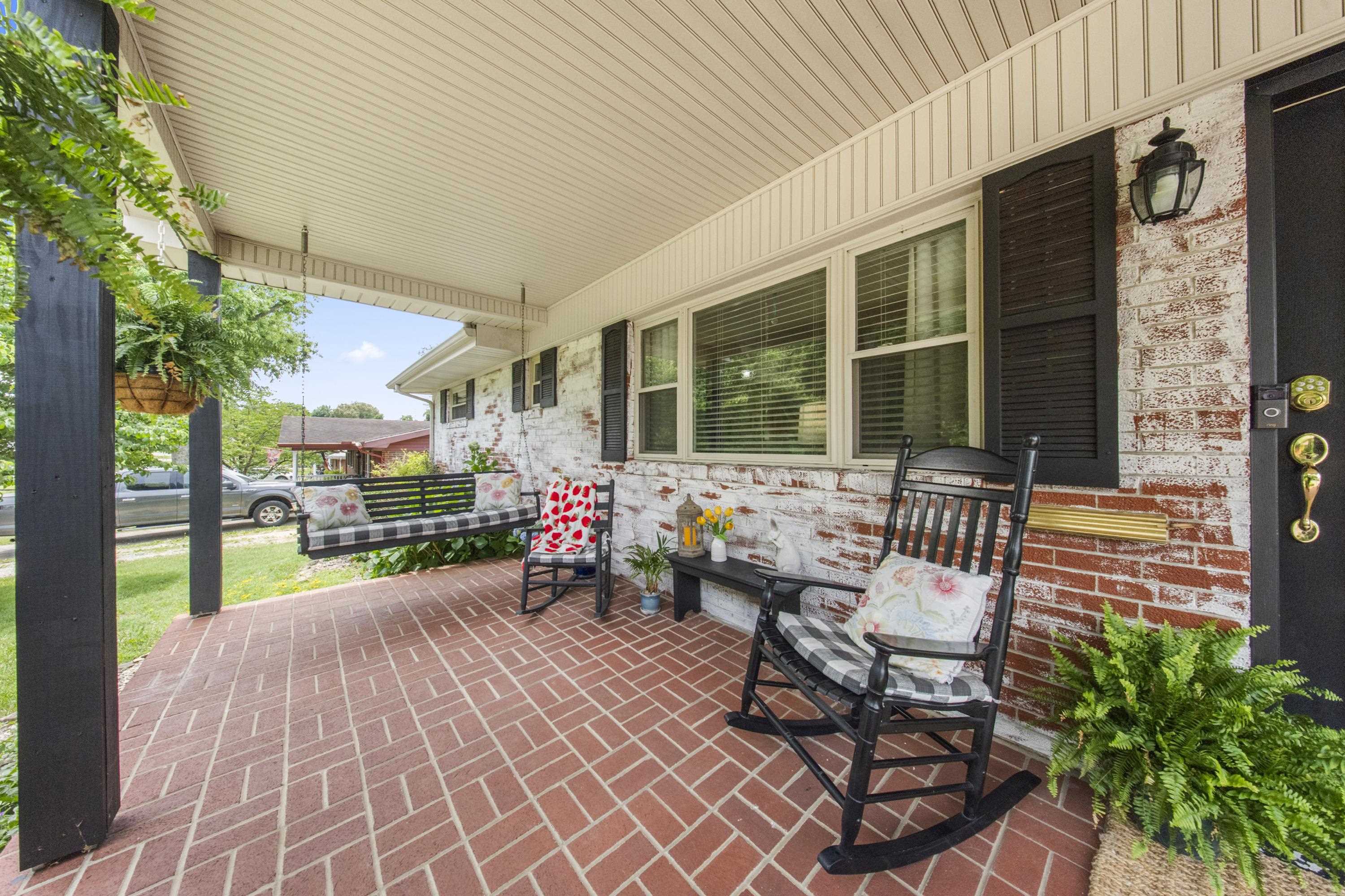 2109 Sharon Road Ashland, KY 41101 - Photo 5 of 45