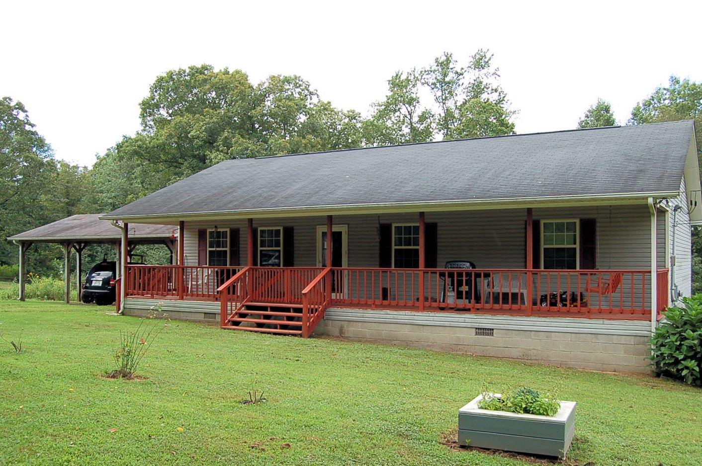 1443 Roddy Springs Road Coalmont, TN 37313 - Photo 2 of 30 Gallery Image 2