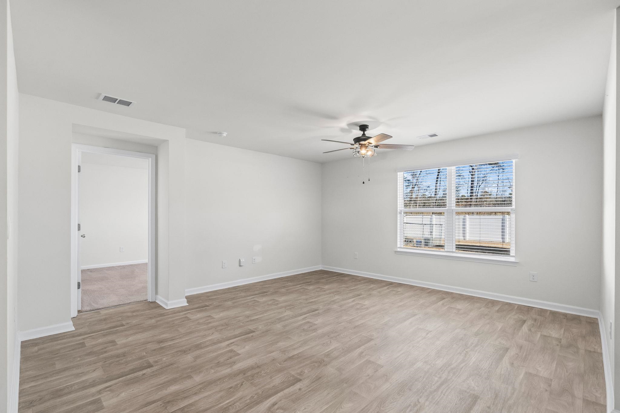 240 Country Grove Way Galivants Ferry, SC 29544 - Photo 6 of 42