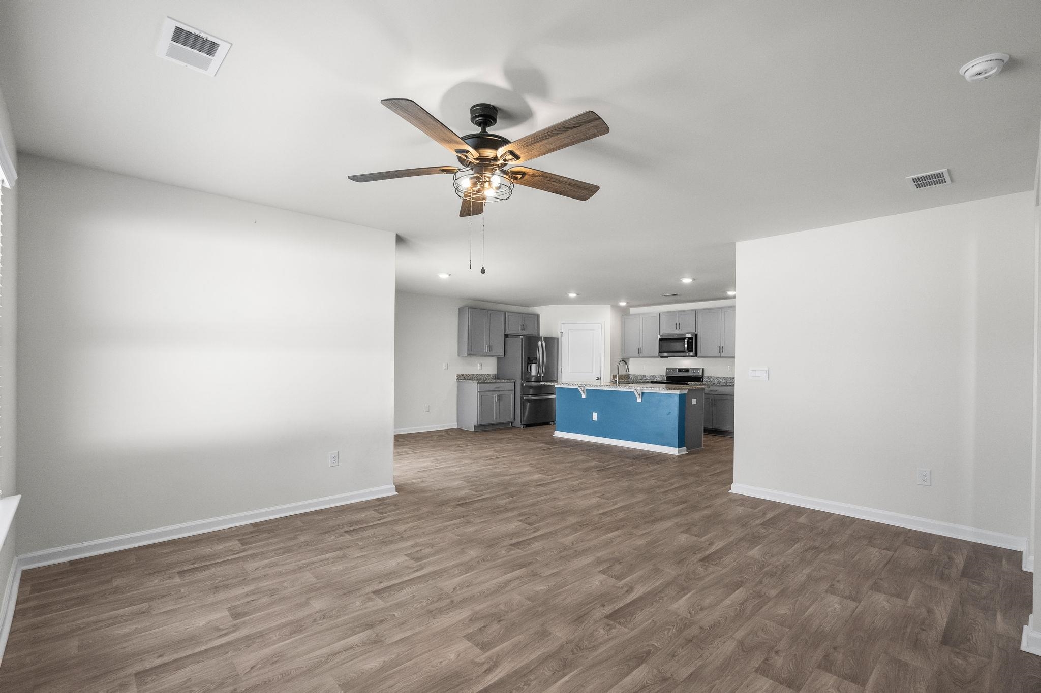 240 Country Grove Way Galivants Ferry, SC 29544 - Photo 8 of 42