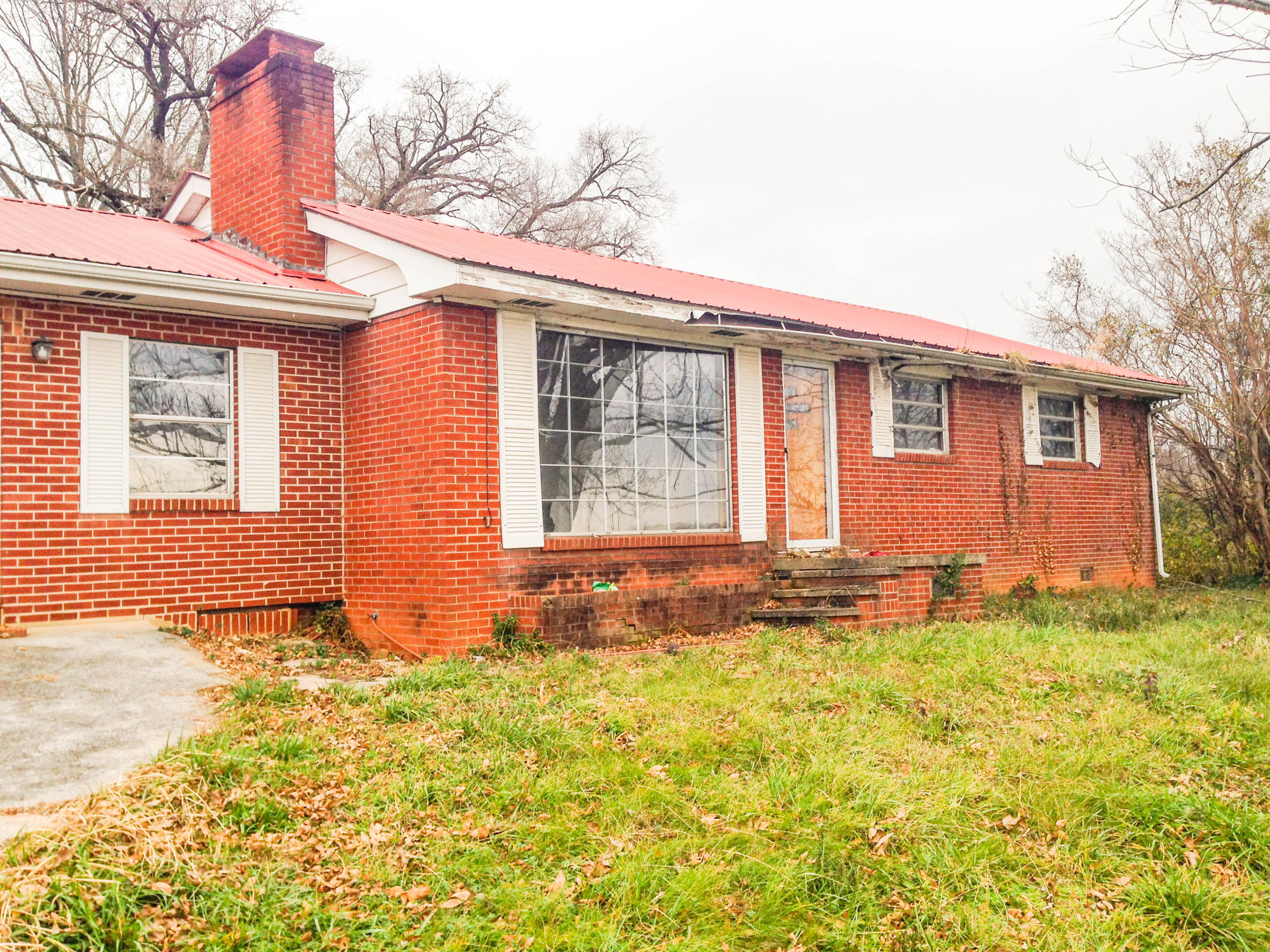 1848 Grey Ridge Road Maryville, TN 37801 - Photo 1 of 10 1848greyridgerdlistingphoto