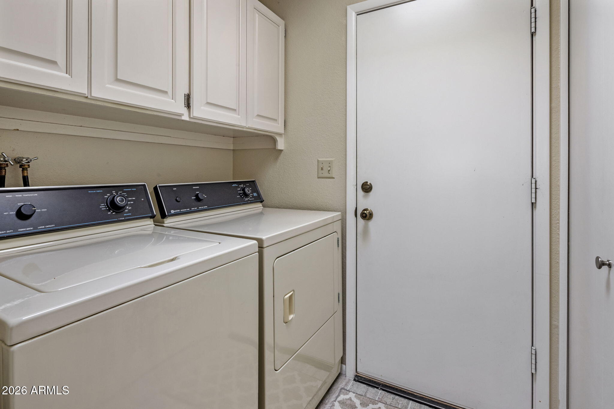 26223 North Loredo Lane Rio Verde, AZ 85263 - Photo 26 of 41 Laundry