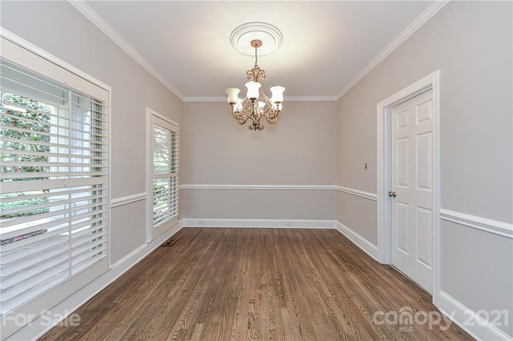 300 Riverton Road Matthews, NC 28104 - Photo 9 of 48 Gallery Image 9