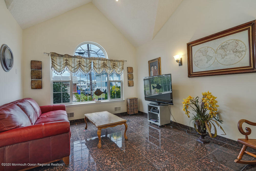 57 Toronto Drive Brick, NJ 08723 - Photo 4 of 42 008_dsc01205