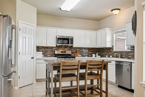 $399,999 | 410 Rosedale Boulevard, Georgetown, TX 78628