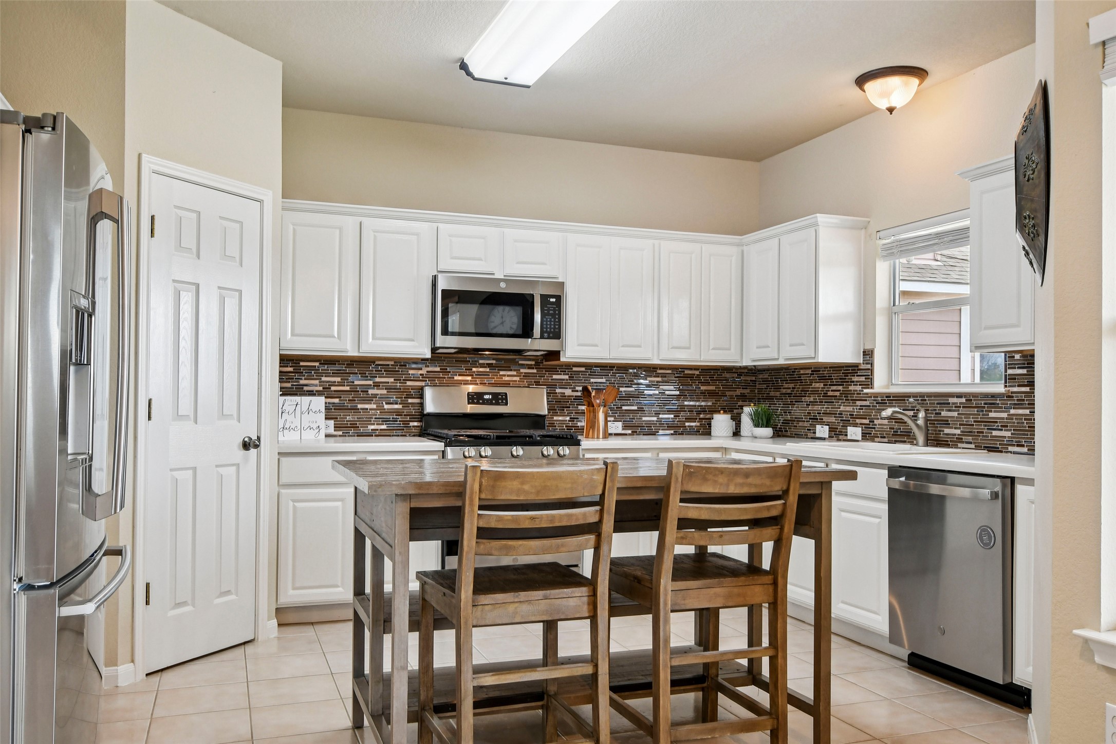 410 Rosedale Boulevard Georgetown, TX 78628 - Photo 11 of 34