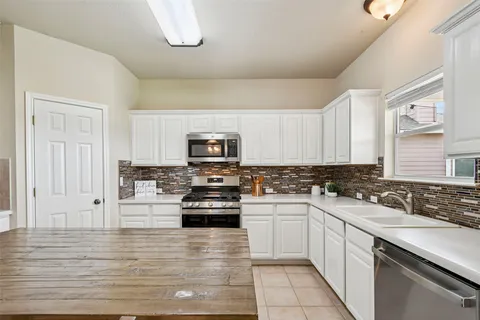 $399,999 | 410 Rosedale Boulevard, Georgetown, TX 78628